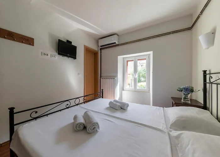 Miracolo Di Mare Retro 招待所 3*